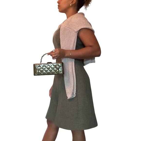 CHANEL Vintage Iridescent Olive Green Patent Leather Vanity Bag - Picture 2 of 15